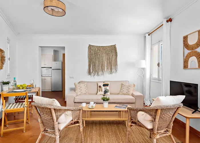 Semesterbostad Mon Palau *