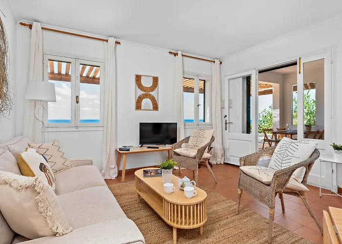 Mon Palau Semesterbostad